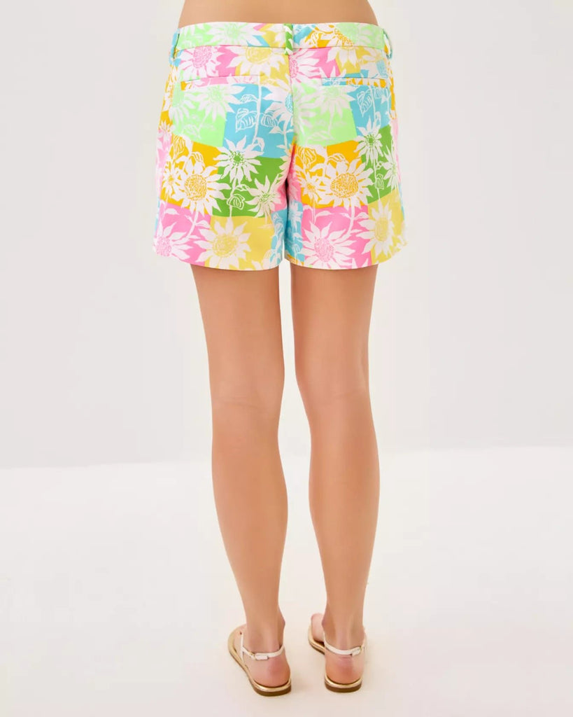 Callahan Stretch ShortHeartland Retail ItemsLILLY PULITZERThe Printed Peach Savannah