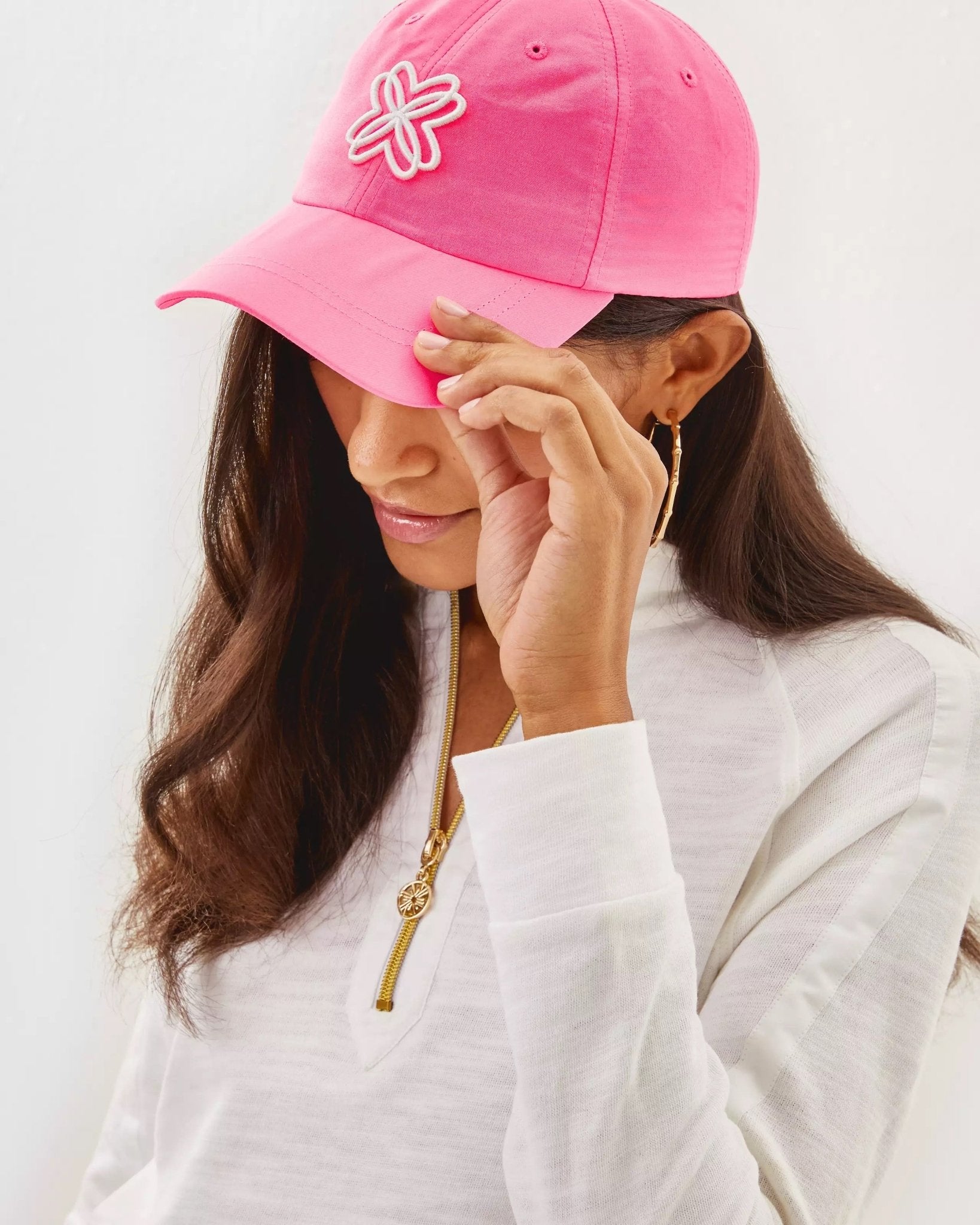Logo Run Around HatHeartland Retail ItemsLILLY PULITZERThe Printed Peach Savannah