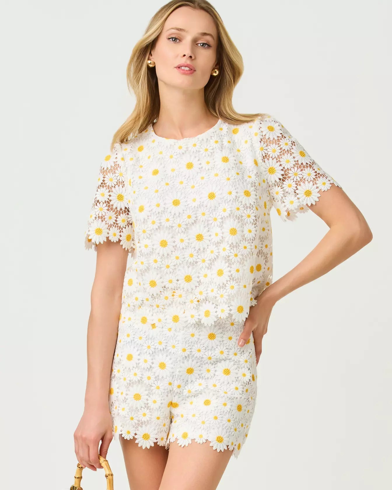 3" Devra High Rise Lace ShortLILLY PULITZERThe Printed Peach Savannah