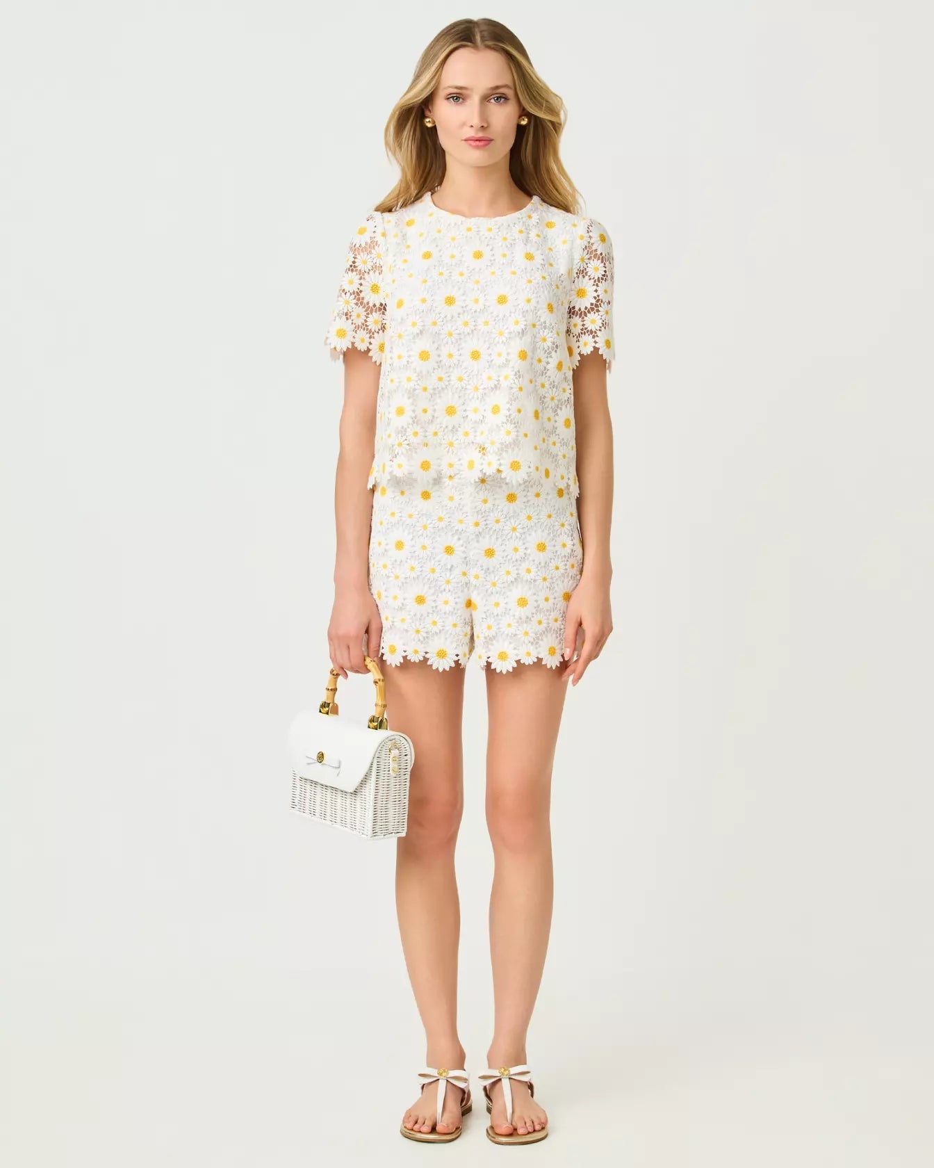 3" Devra High Rise Lace ShortLILLY PULITZERThe Printed Peach Savannah