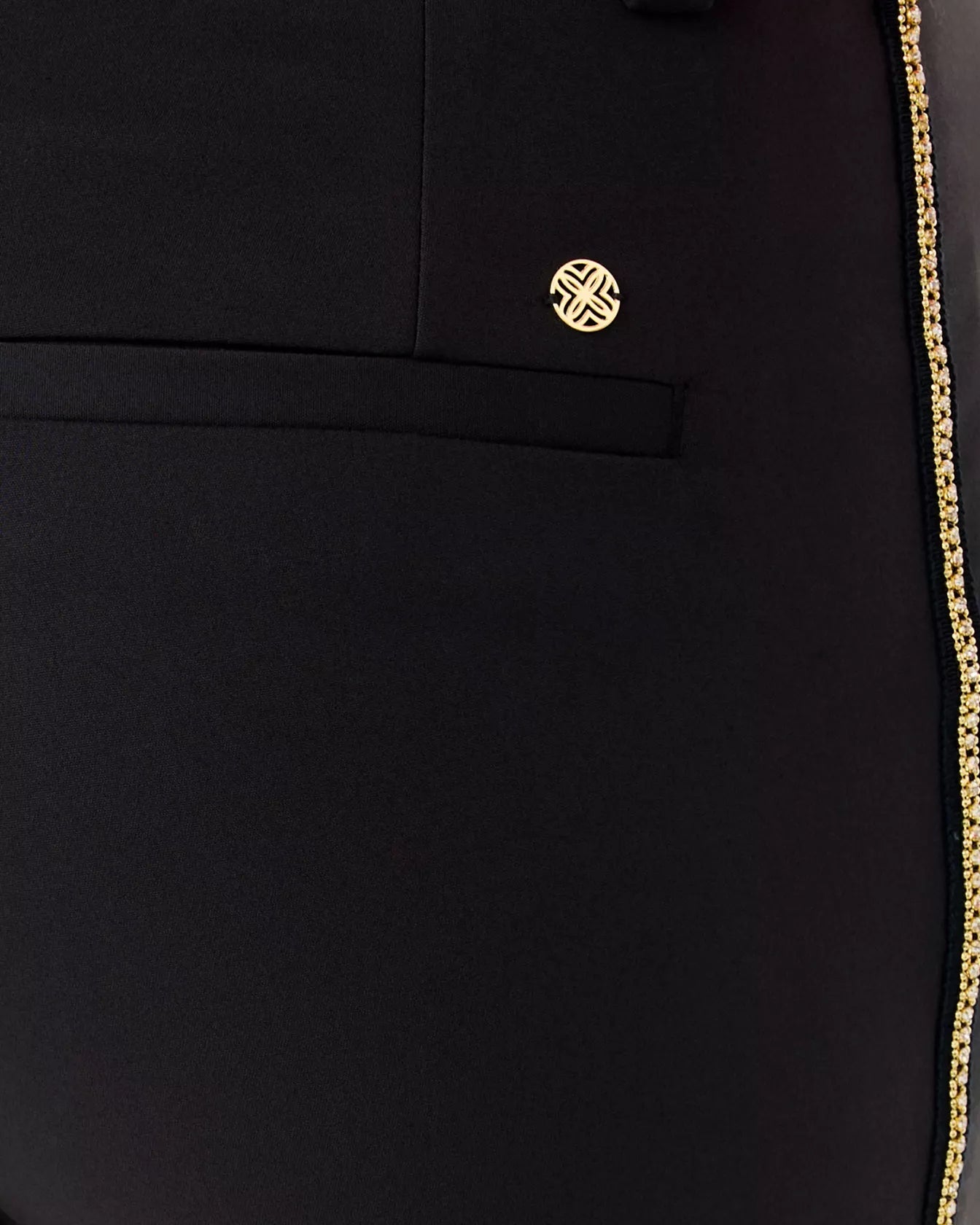 Ana Embellished Crop FlareWomen - Bottoms - PantsLILLY PULITZERThe Printed Peach Savannah