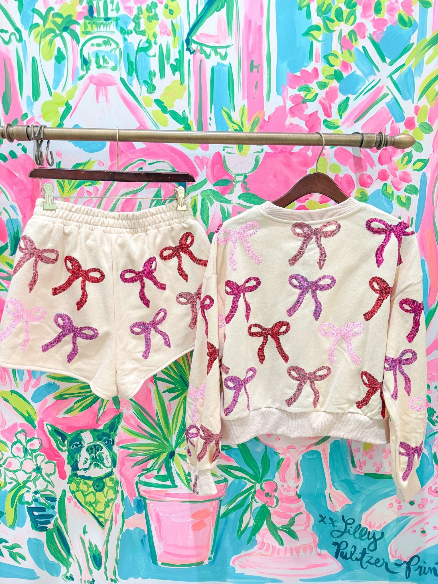 Beige, Pink & Red Bow ShortQueen of SparklesThe Printed Peach Savannah