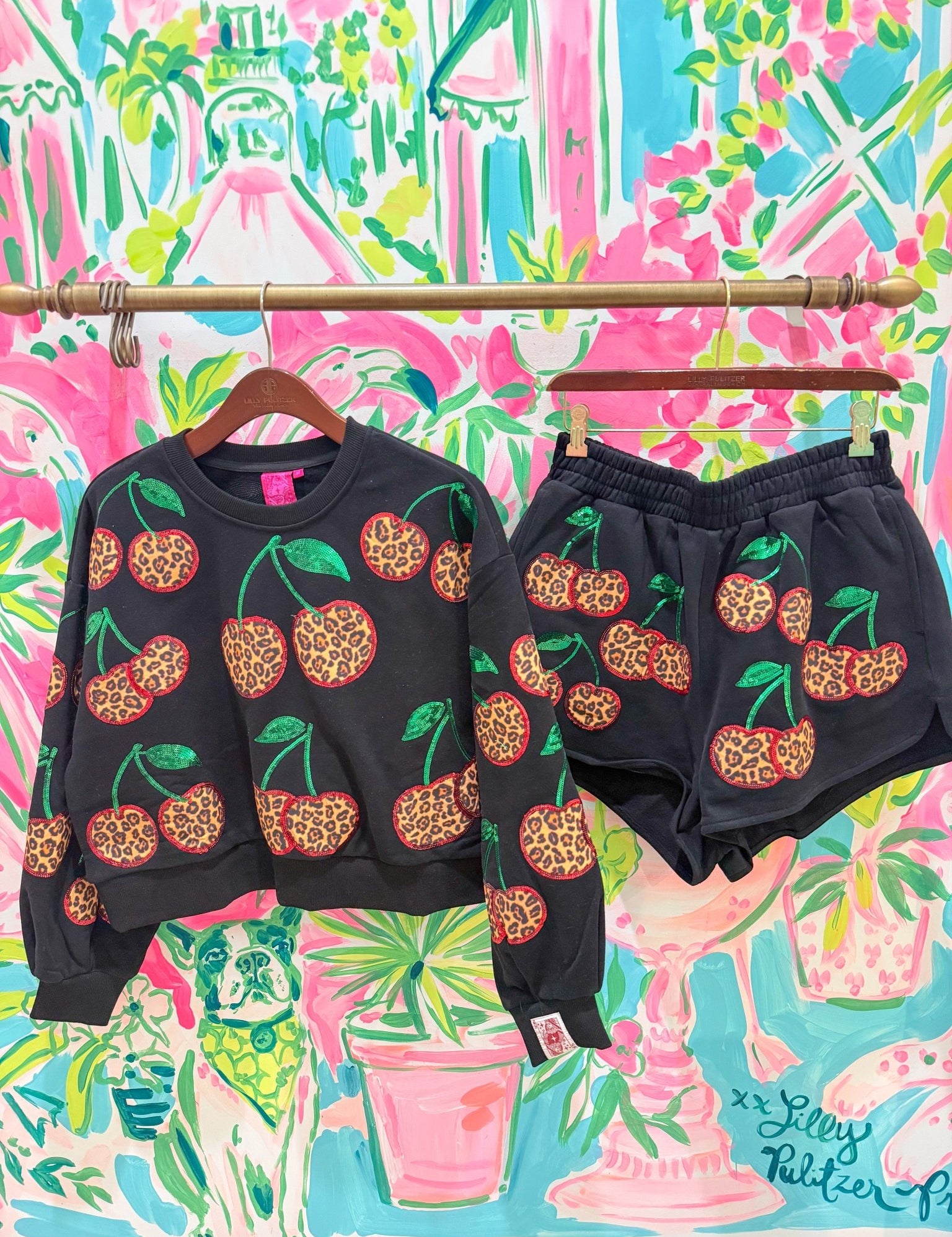 Black Leopard Cherry ShortQueen of SparklesThe Printed Peach Savannah