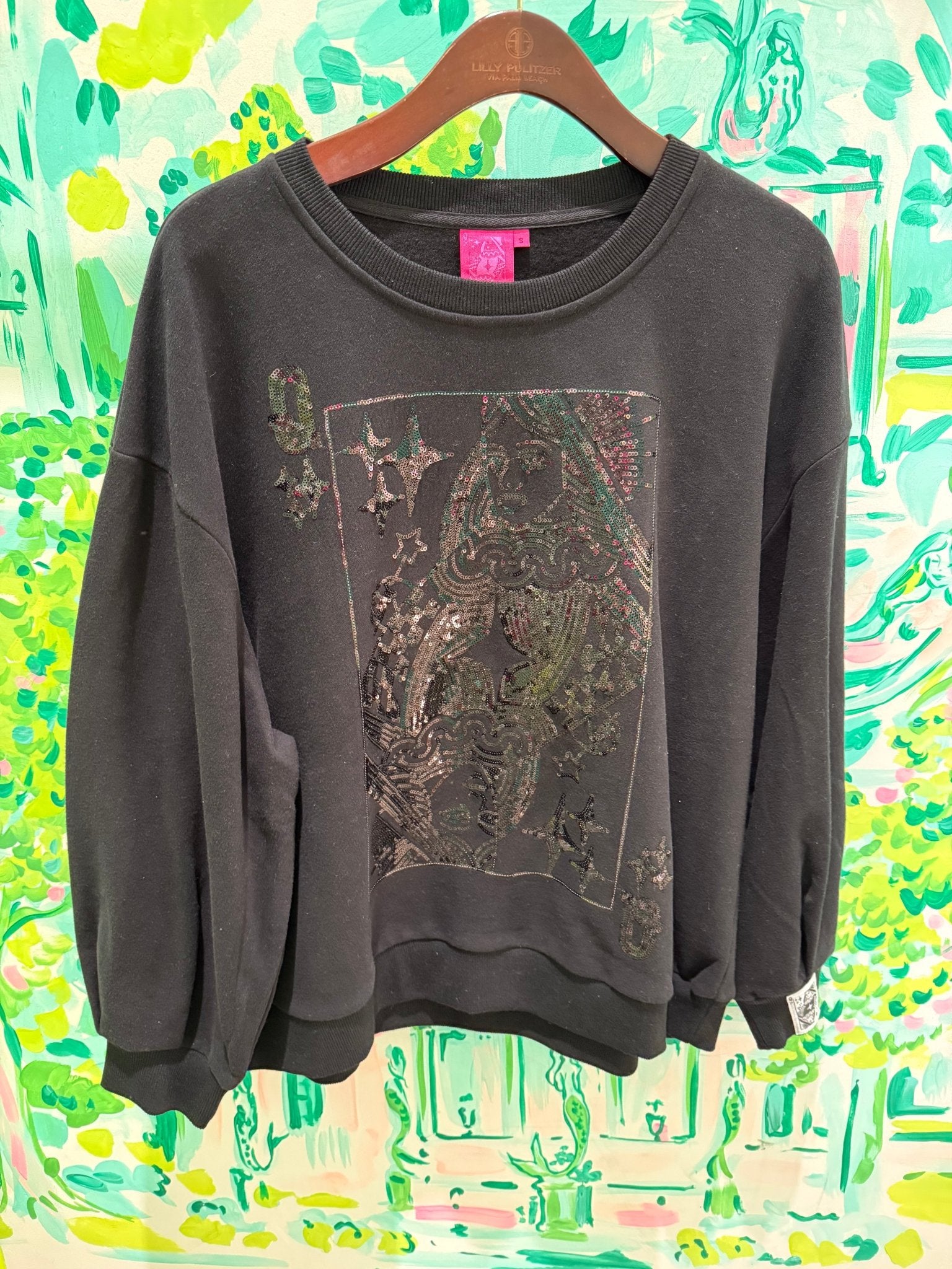 Black Tonal Queen Card SweatshirtQueen of SparklesThe Printed Peach Savannah