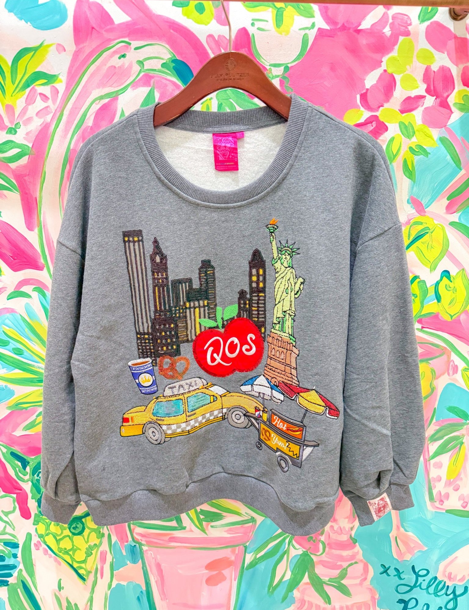 Charcoal QOS NYC City Icon SweatshirtQueen of SparklesThe Printed Peach Savannah