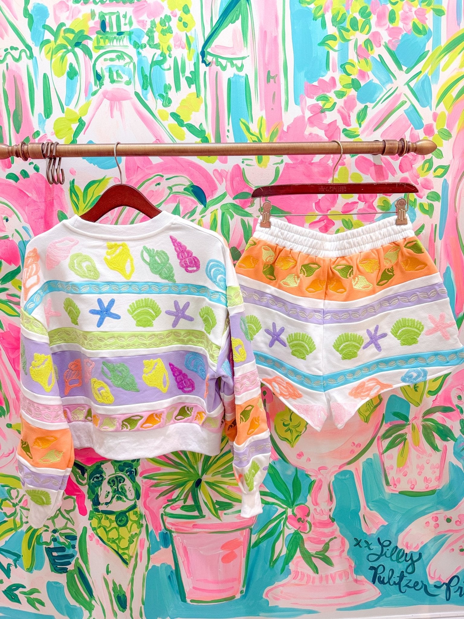 Colorblock Stripe Shell SweatshirtQueen of SparklesThe Printed Peach Savannah