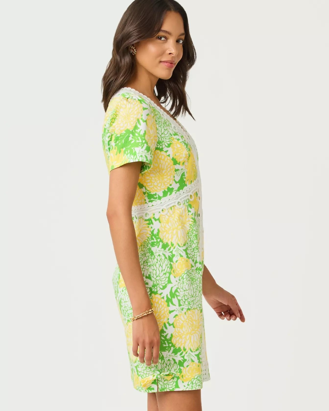 Evita Short Sleeve Stretch ShiftLILLY PULITZERThe Printed Peach Savannah