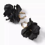Fine Vine EarringsHeartland Retail ItemsLILLY PULITZERThe Printed Peach Savannah
