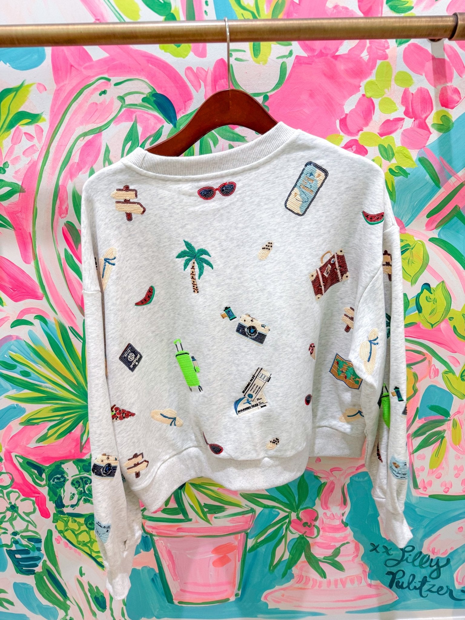 Grey Multi Travel Icon SweatshirtQueen of SparklesThe Printed Peach Savannah