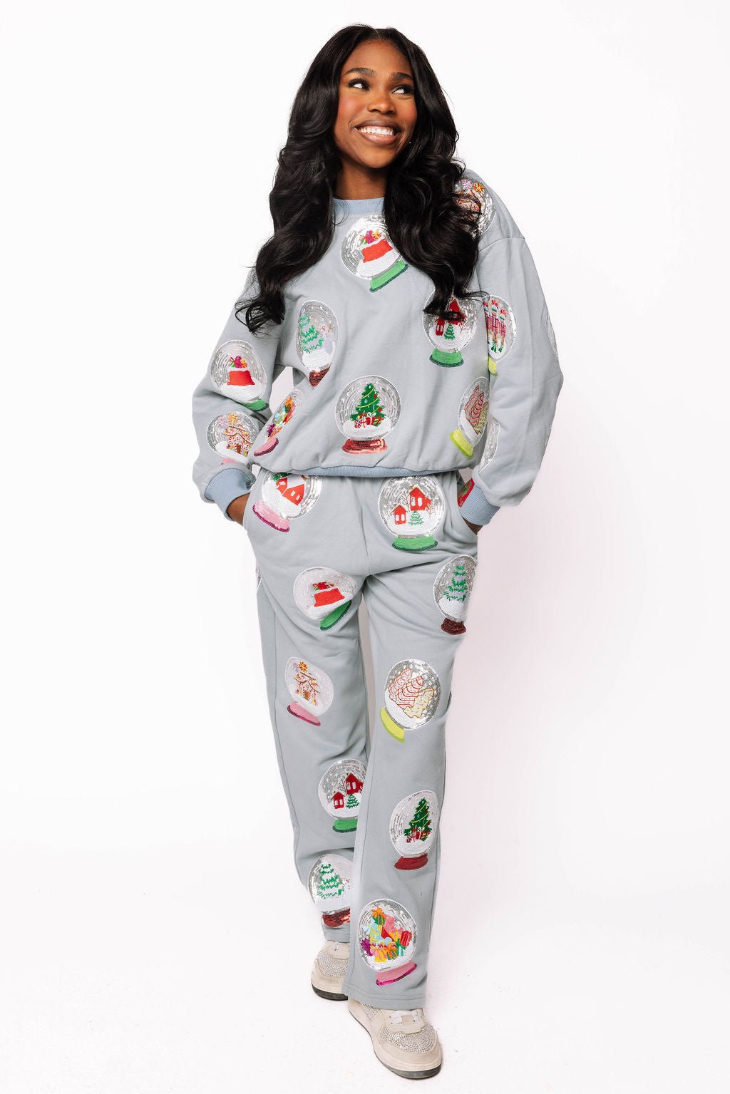 Grey Snowglobe SweatpantQueen of SparklesThe Printed Peach Savannah