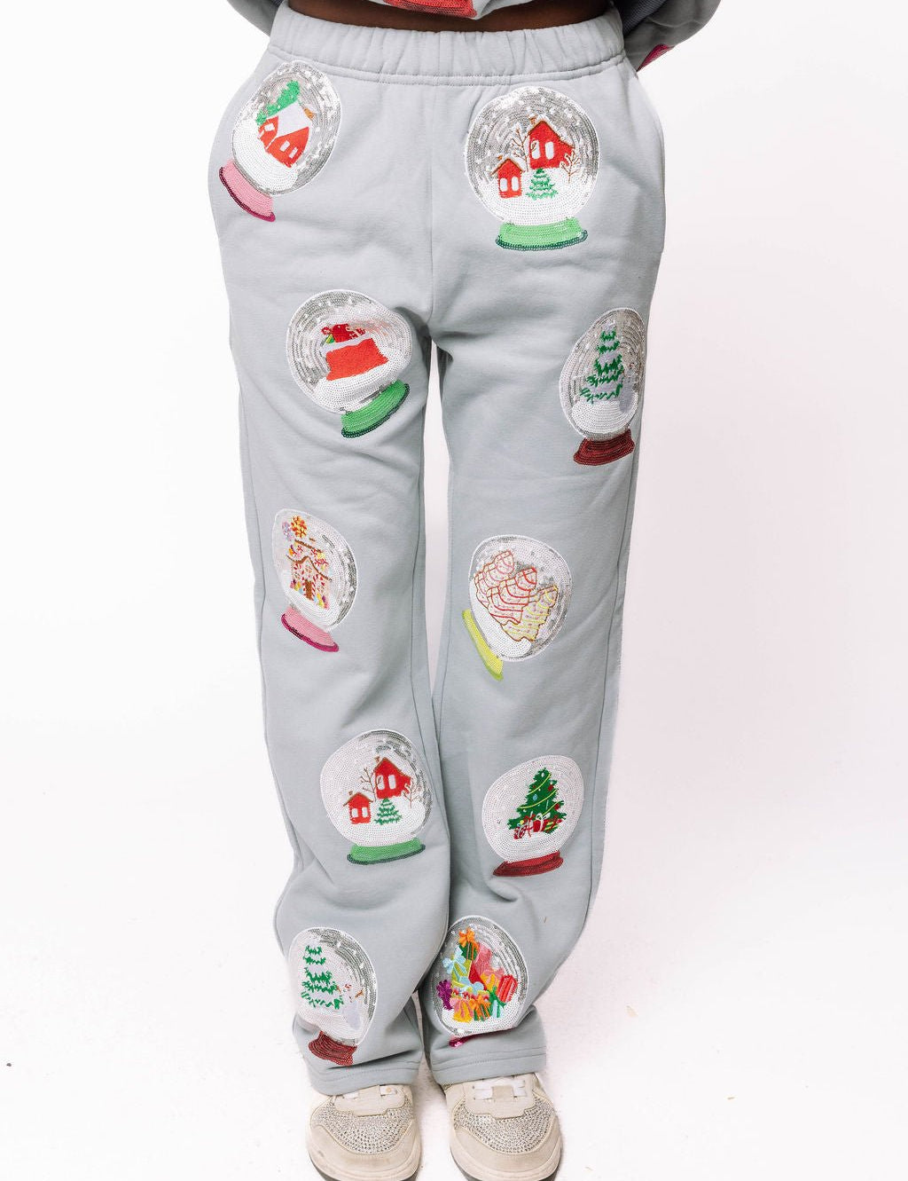 Grey Snowglobe SweatpantQueen of SparklesThe Printed Peach Savannah