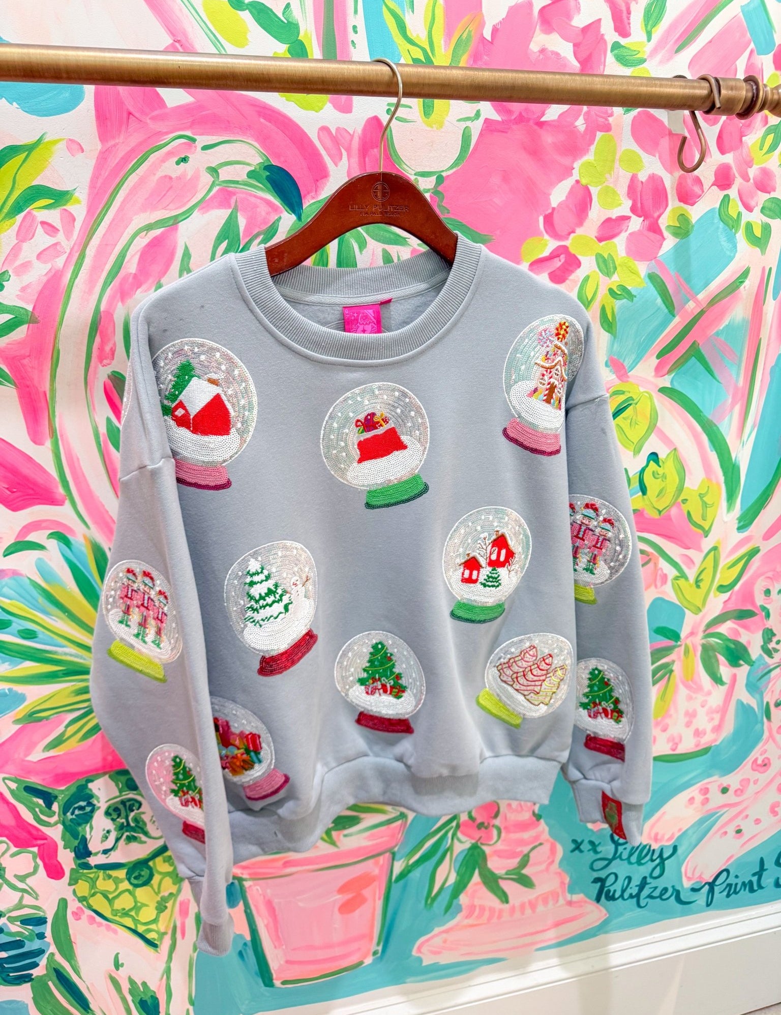 Grey Snowglobe SweatshirtQueen of SparklesThe Printed Peach Savannah