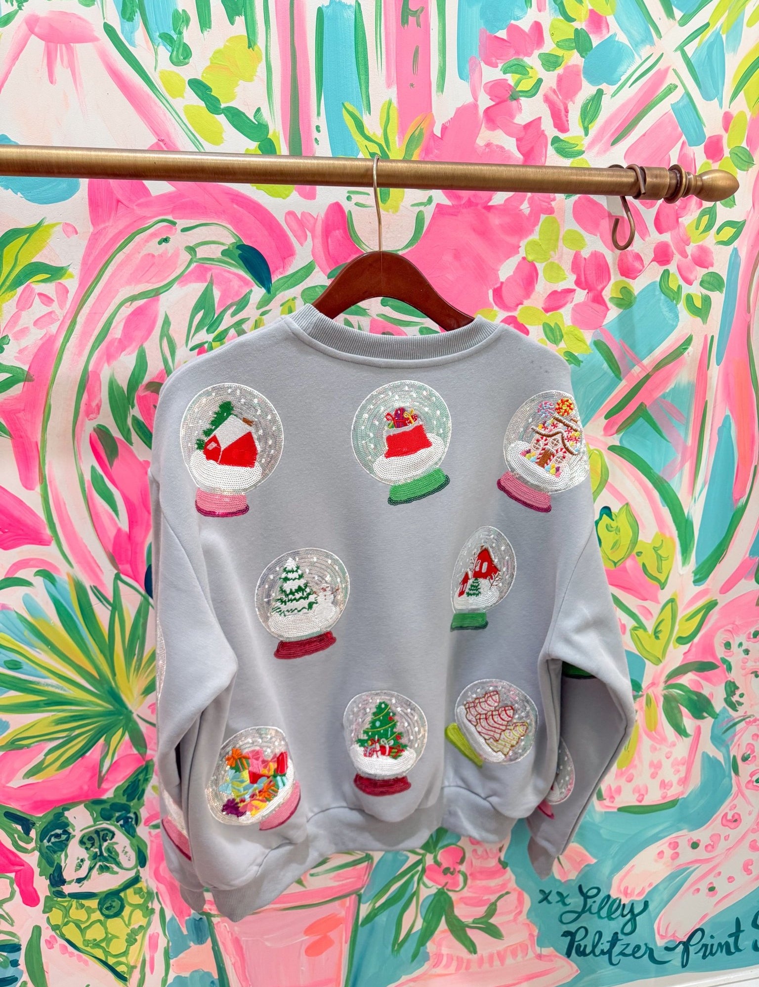 Grey Snowglobe SweatshirtQueen of SparklesThe Printed Peach Savannah