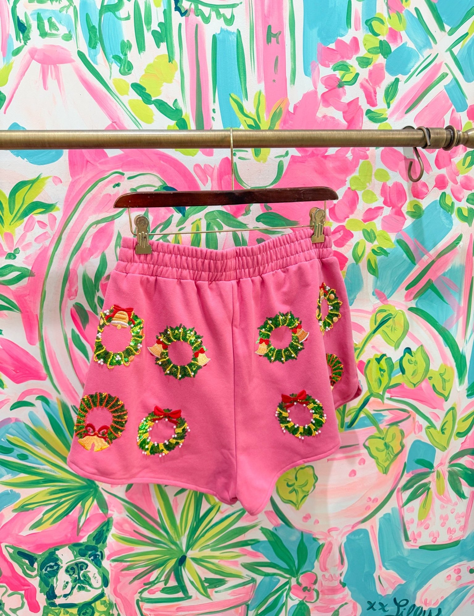 Hot Pink Multi Wreaths ShortQueen of SparklesThe Printed Peach Savannah