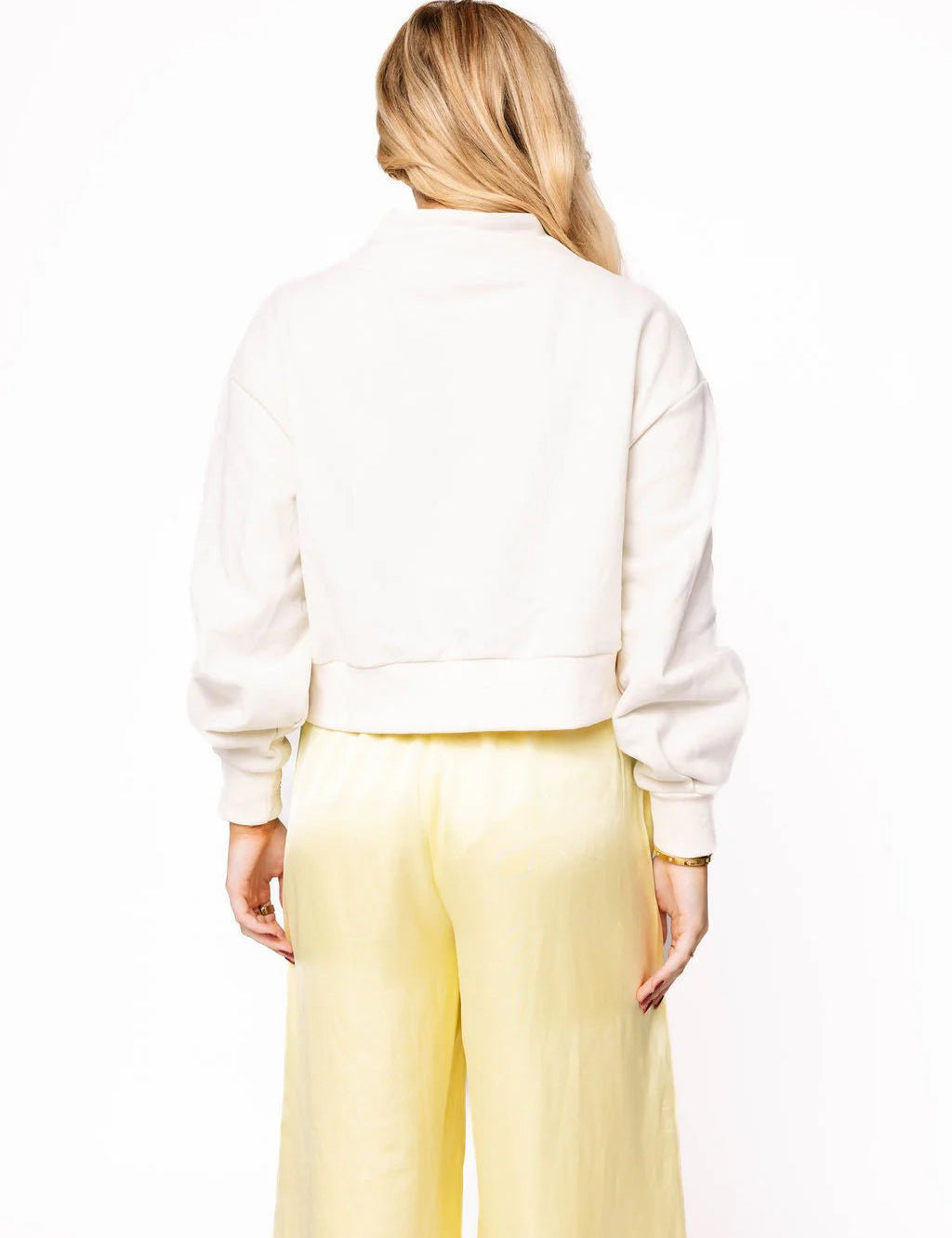 Light Beige 'New York' City Icon SweatshirtWomen - Tops - Sweatshirts & PopoversQueen of SparklesThe Printed Peach Savannah