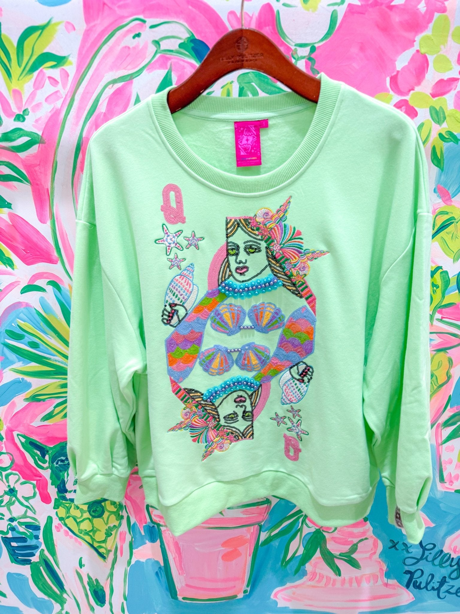 Light Green Queen of the Sea Card Logo SweatshirtQueen of SparklesThe Printed Peach Savannah