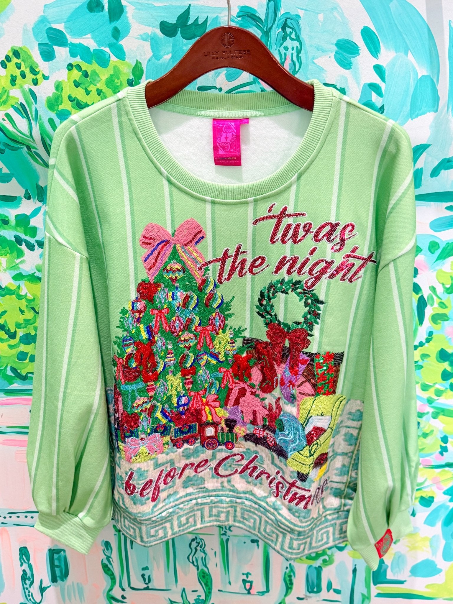 Light Green 'Twas the Night Before Christmas' Tree Scene SweatshirtLILLY PULITZERThe Printed Peach Savannah