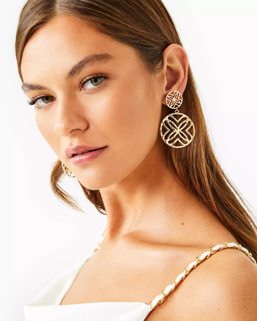 Lilly Logo Statement EarringsHeartland Retail ItemsLILLY PULITZERThe Printed Peach Savannah