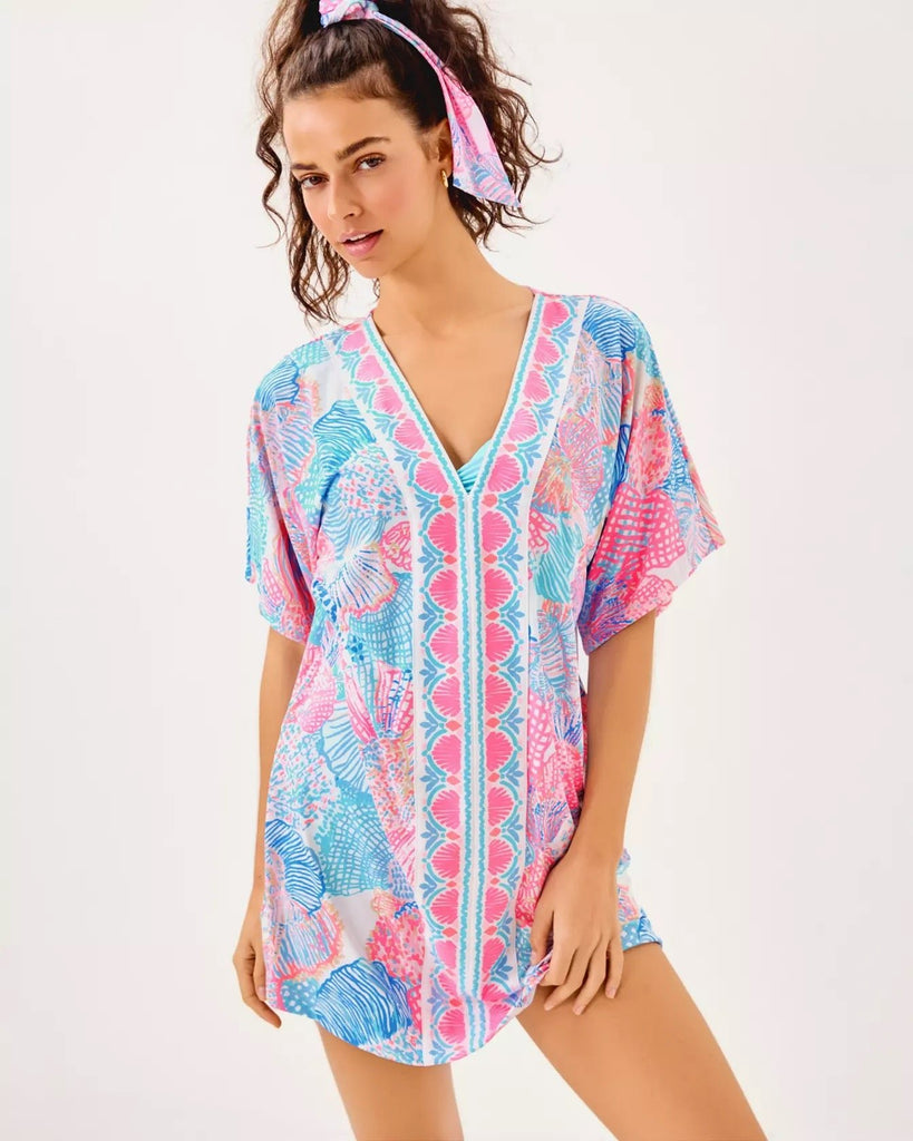 Malachi V - Neck Cover - UpHeartland Retail ItemsLILLY PULITZERThe Printed Peach Savannah