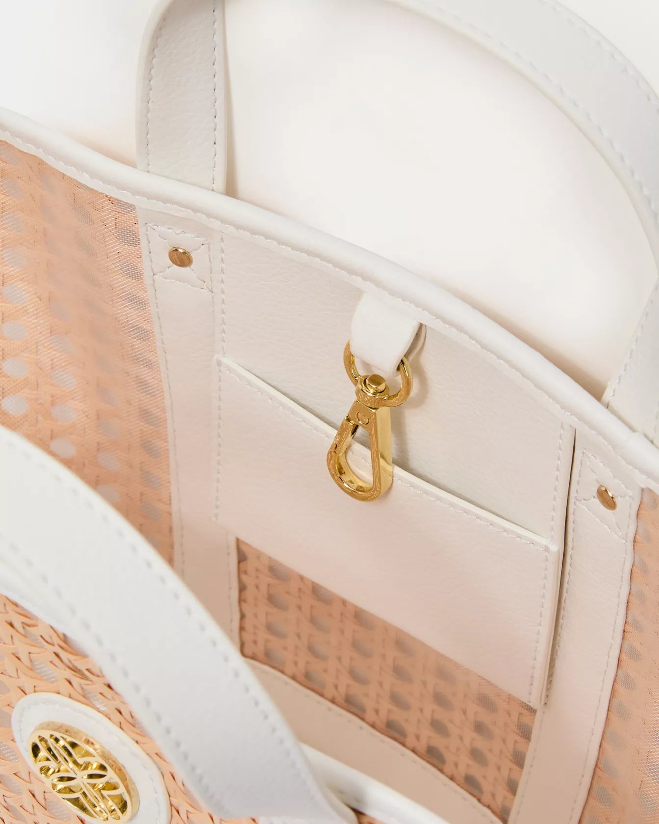 Mini Wintour Cane BagHeartland Retail ItemsLILLY PULITZERThe Printed Peach Savannah