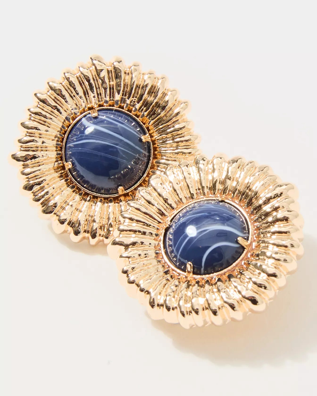One Final Fling Stud EarringsJewelry - EarringsLILLY PULITZERThe Printed Peach Savannah