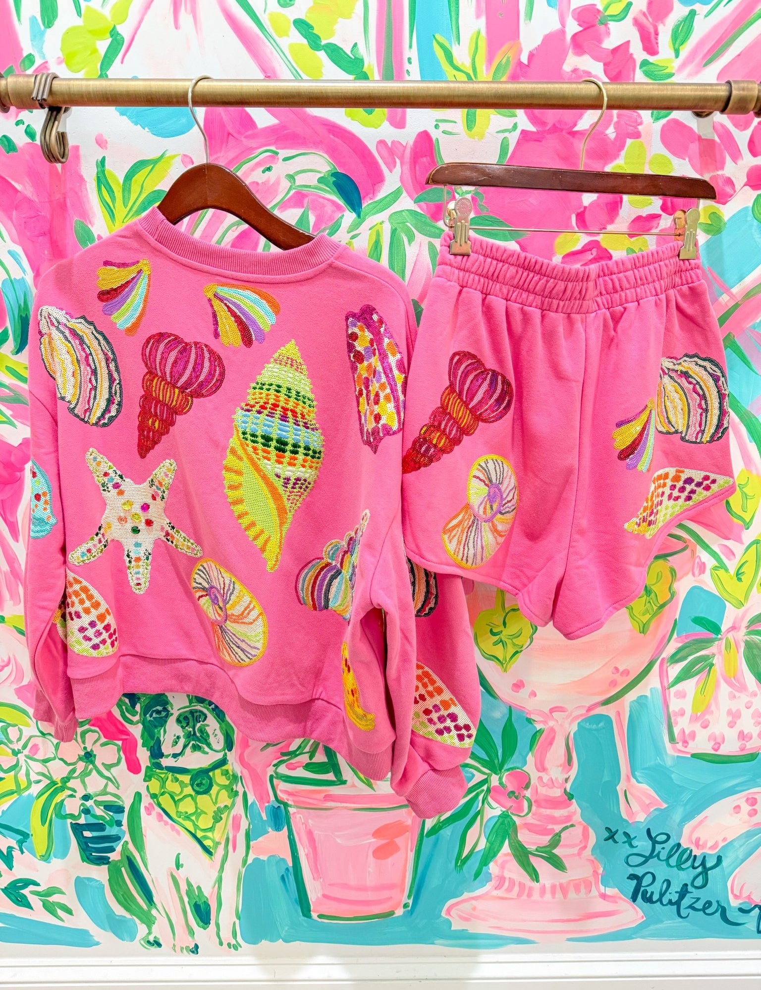 Pink Multi Shell ShortHeartland Retail ItemsQueen of SparklesThe Printed Peach Savannah