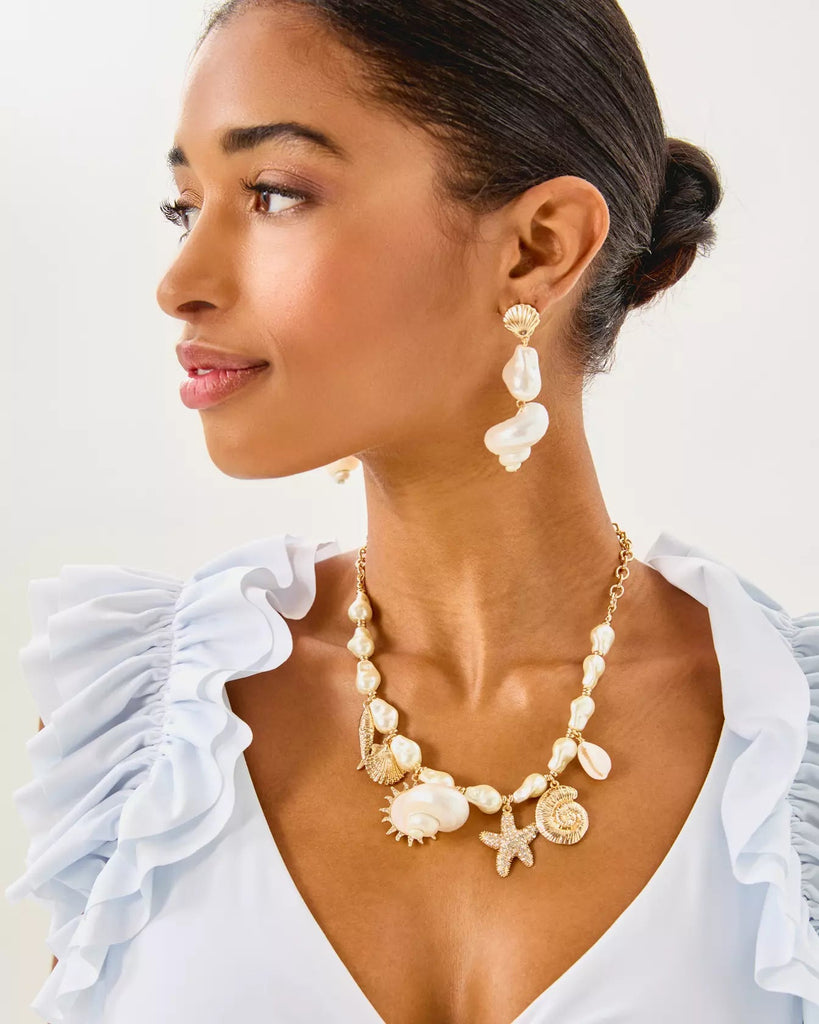 Summer Serenade Charm NecklaceHeartland Retail ItemsLILLY PULITZERThe Printed Peach Savannah