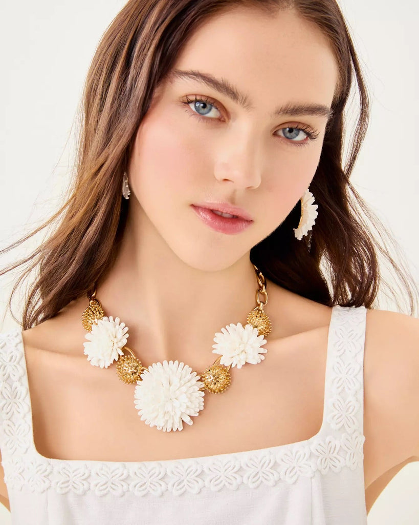 Summer Shorelines NecklaceHeartland Retail ItemsLILLY PULITZERThe Printed Peach Savannah