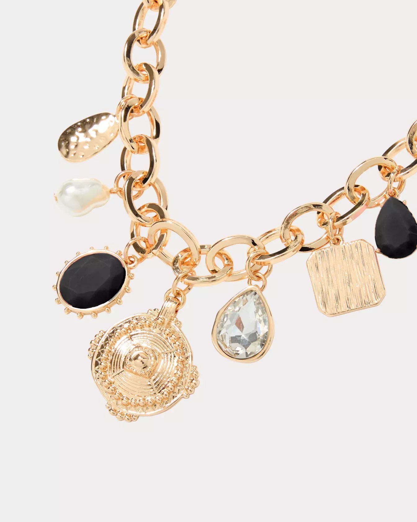 Sunset Shadows Charm NecklaceAccessories - Jewelry - NecklacesLILLY PULITZERThe Printed Peach Savannah