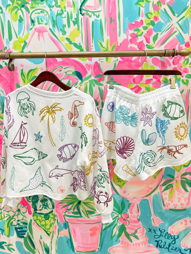 White Outline Rainbow Under The Sea Icon ShortQueen of SparklesThe Printed Peach Savannah