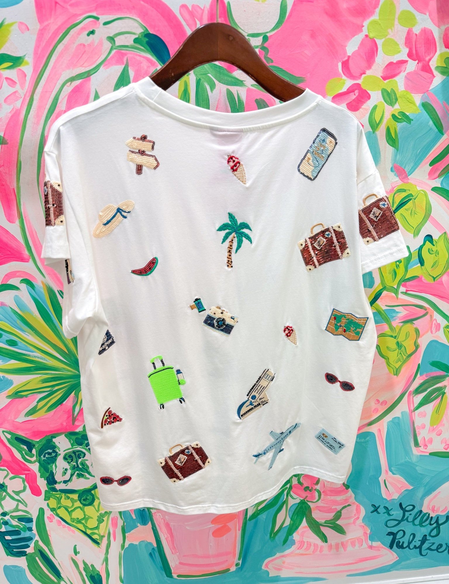 White Travel Icon TeeQueen of SparklesThe Printed Peach Savannah