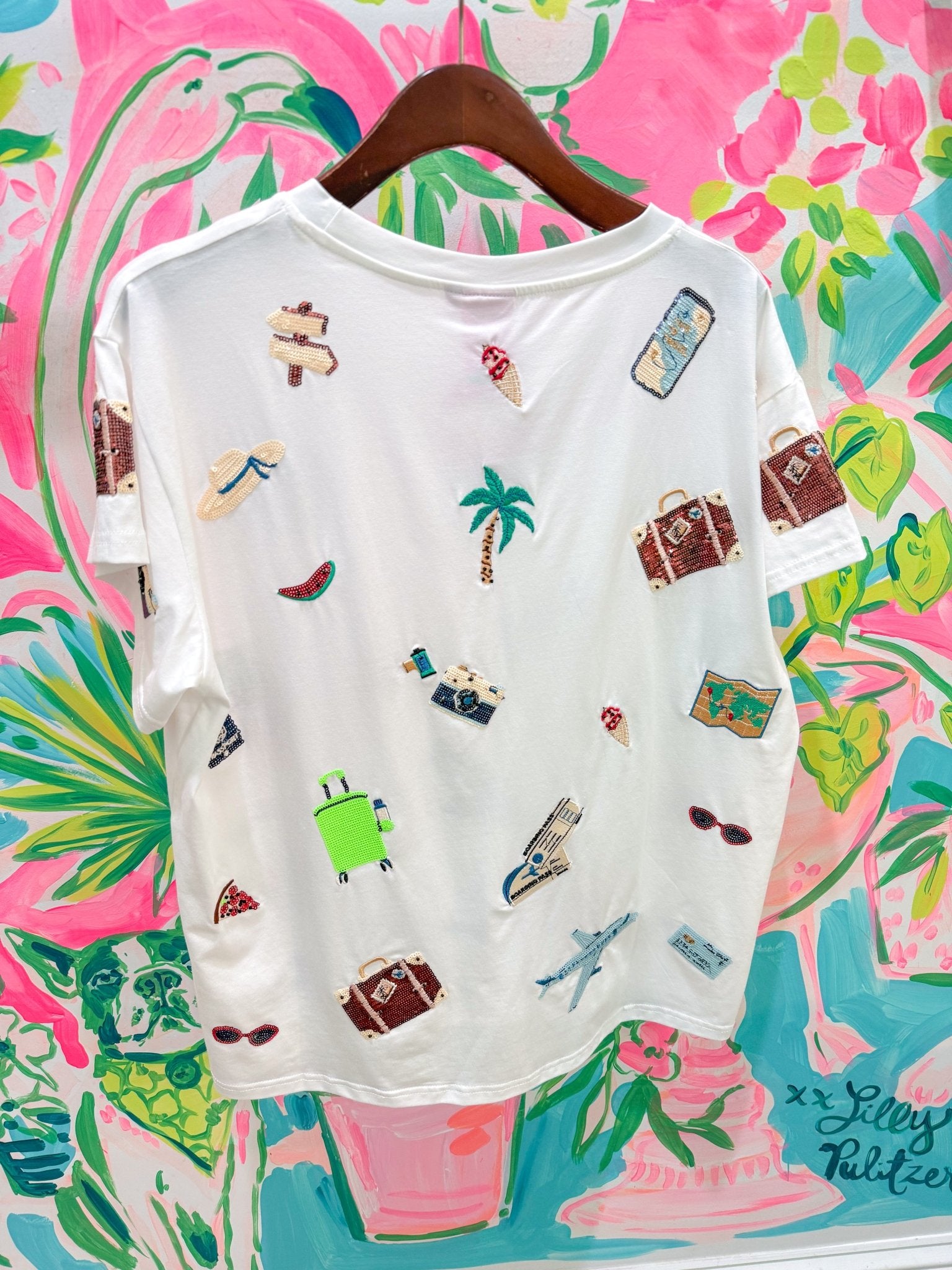 White Travel Icon TeeQueen of SparklesThe Printed Peach Savannah